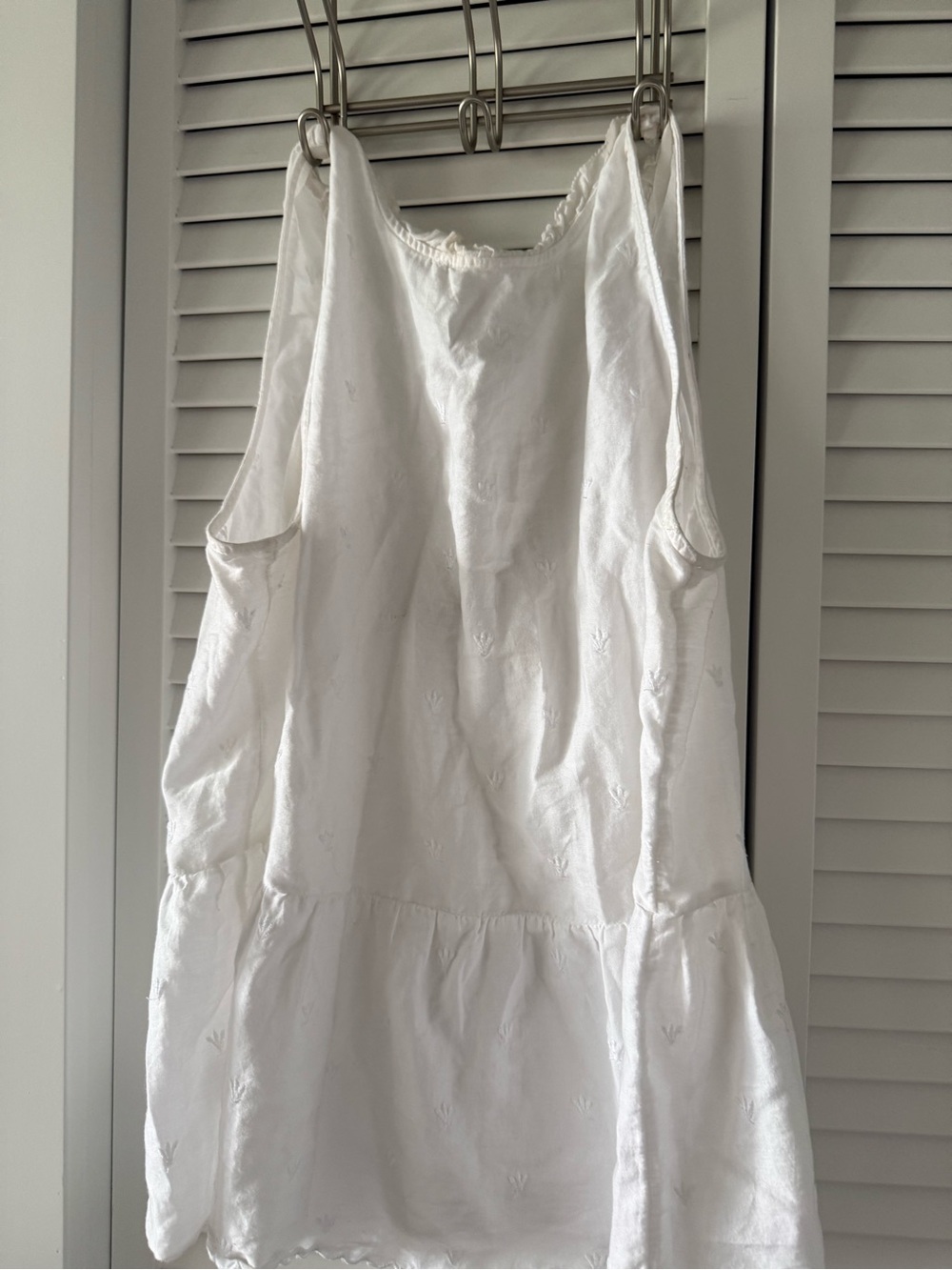 Bundle of two White tanks!